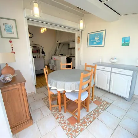 Charmante Maisonnette Avec Jardin, Proche Et Commodites, Sur - Fr-1-22-340 La Tranche-sur-Mer